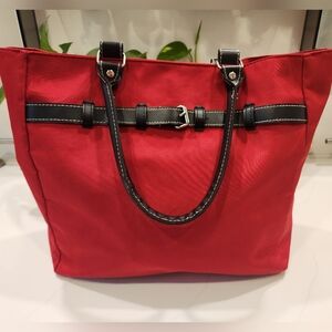 Collectible Allure Red Vinyl Purse/Tote in Red and Black